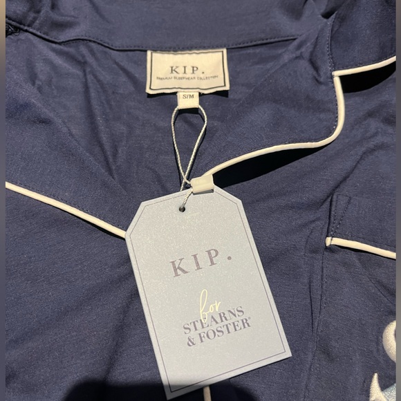 KIP. luxurious pajamas kit and bag - Picture 6 of 9